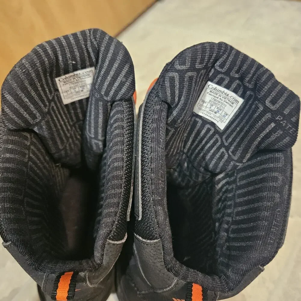 Columbia Bugaboot Size 7Y Black Orange Waterproof Winter Snow Boots BY5957-010
